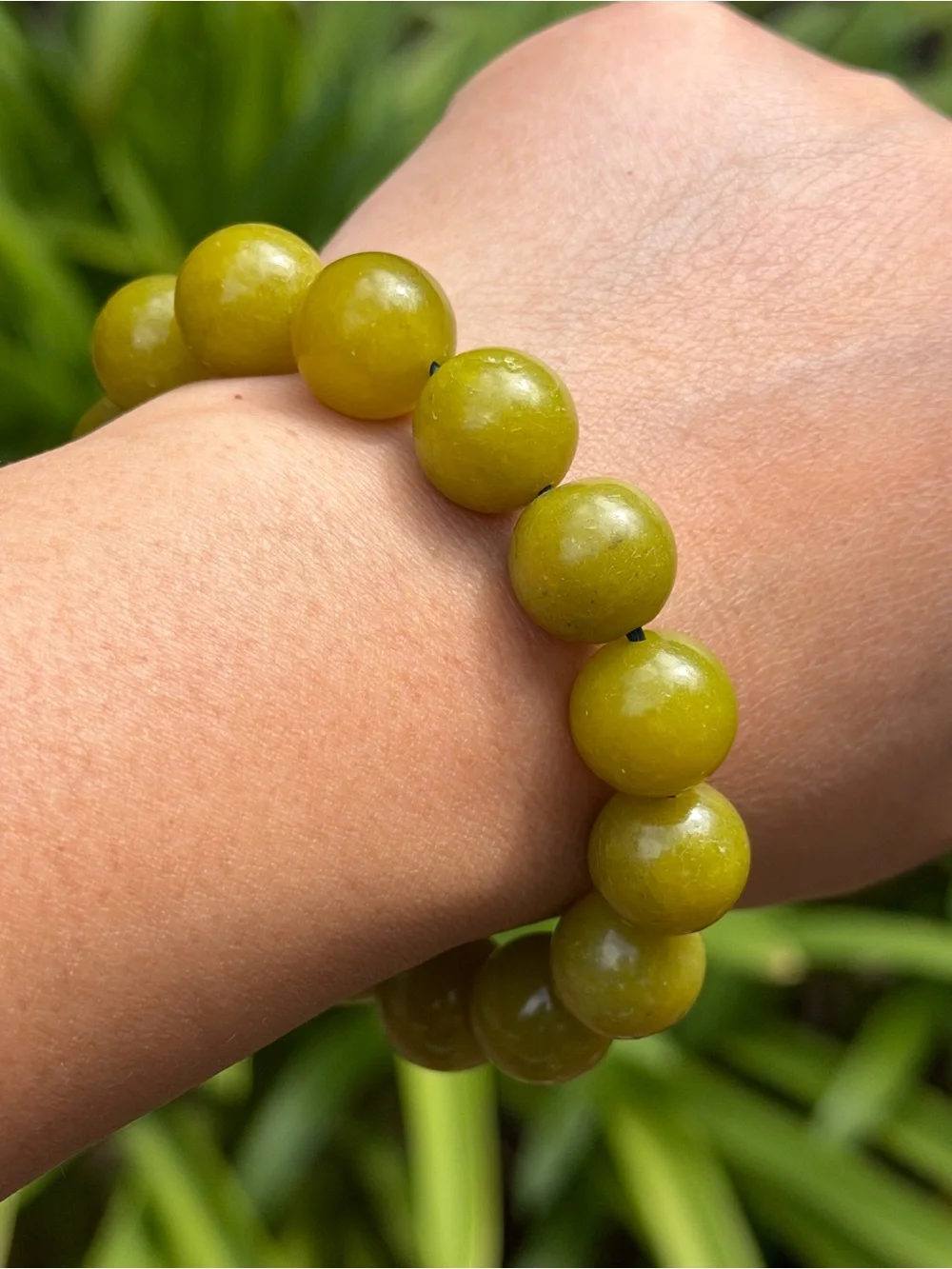 14mm Oliver Green Stretchable Xiuyu Jade Bracelet 2251